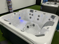 SPA басейн Thermals Spas Intro New Hydro