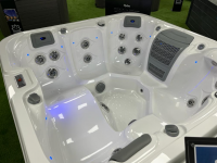 SPA басейн Thermals Spas Intro New Hydro