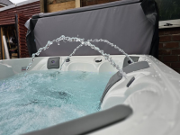 SPA басейн Thermals Spas Intro New Hydro