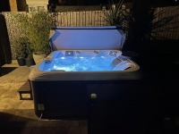 SPA басейн Thermals Spas Intro New Hydro