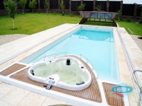 Yacht Pool 115